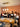 Groupe de participants à la fin d'un atelier de pâtisserie à Lausanne avec leurs créations